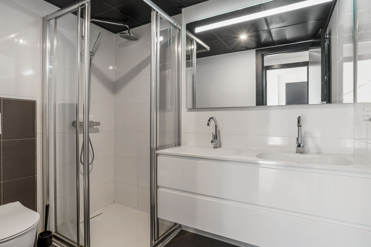 Se vende Apartamento Planta Baja de 2 dormitorios en Costa Del Sol, Málaga, España