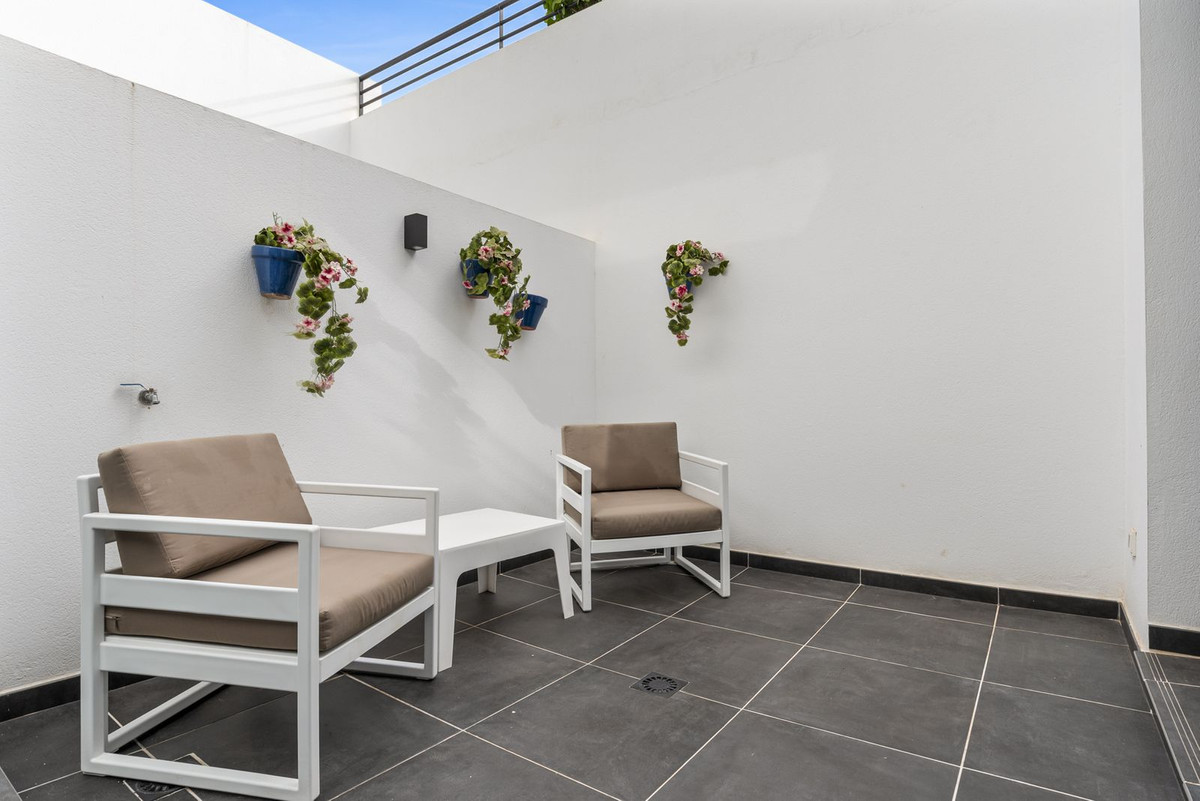 Se vende Apartamento Planta Baja de 2 dormitorios en Costa Del Sol, Málaga, España