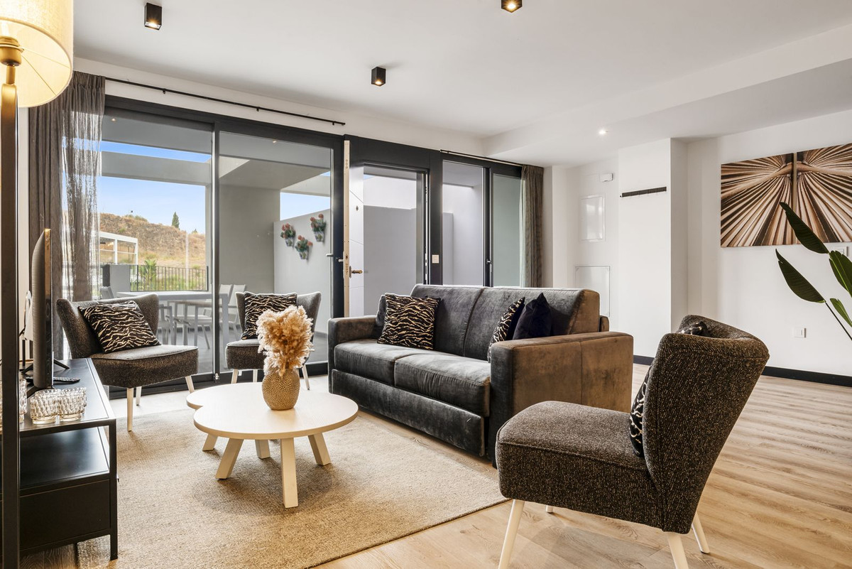 Se vende Apartamento Planta Baja de 2 dormitorios en Costa Del Sol, Málaga, España