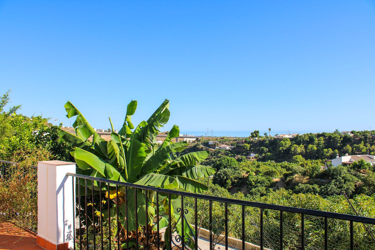4 Bed Townhouse for sale in Nerja Costa Del Sol East, Málaga, Spain