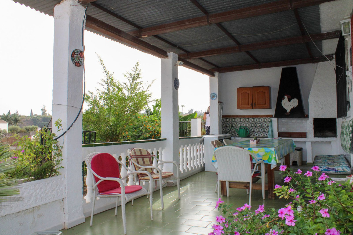 4 Bed Townhouse for sale in Nerja Costa Del Sol East, Málaga, Spain