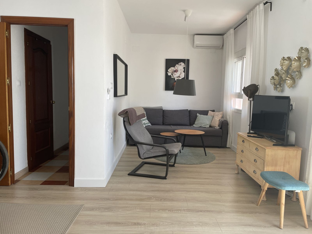 Se vende Apartamento Planta Media de 2 dormitorios en Costa Del Sol, Málaga, España