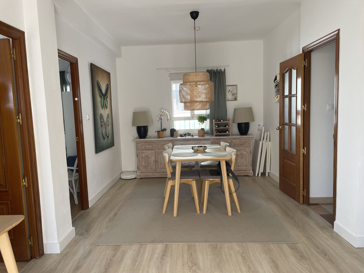 Se vende Apartamento Planta Media de 2 dormitorios en Costa Del Sol, Málaga, España