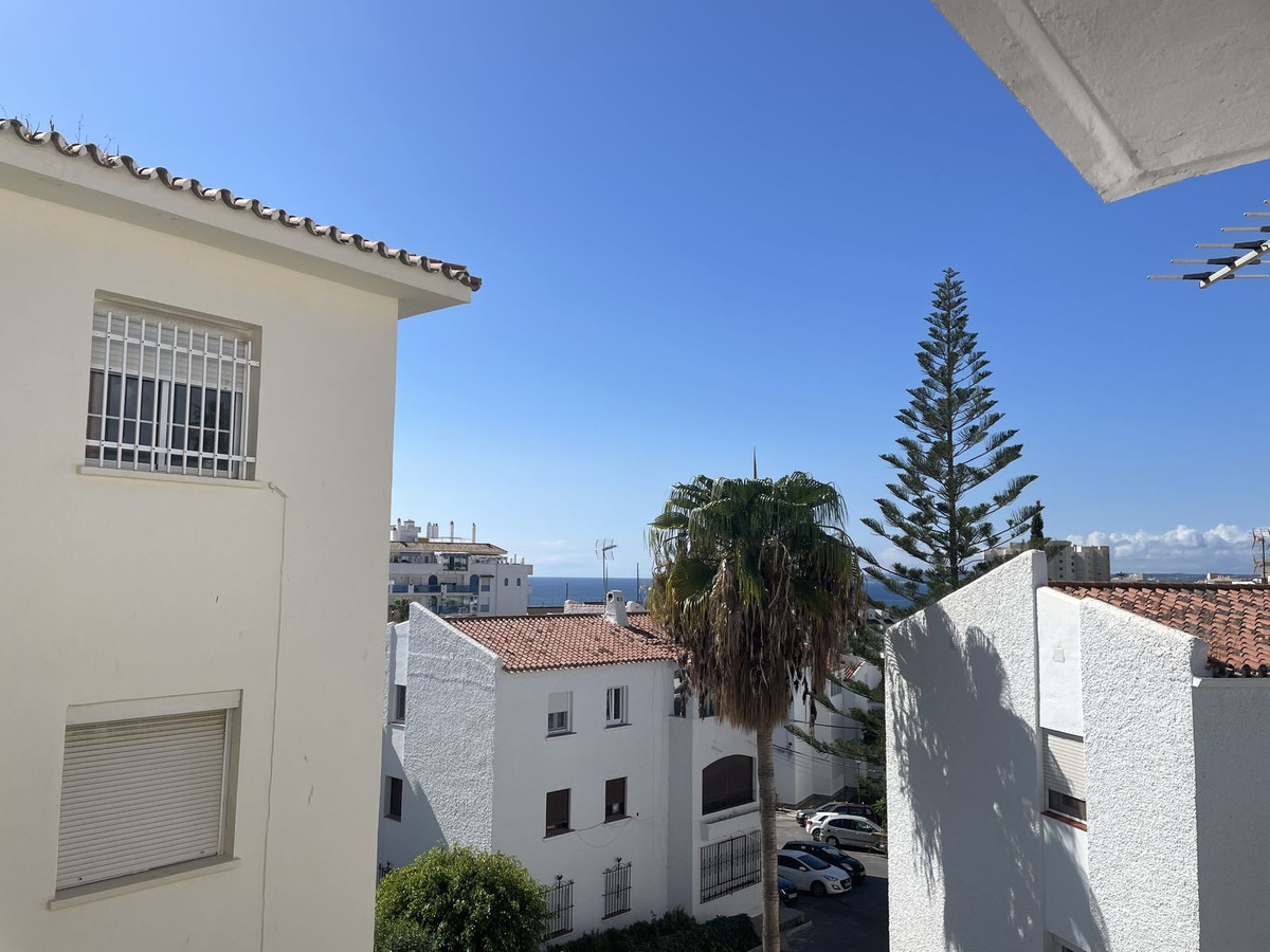 Se vende Apartamento Planta Media de 2 dormitorios en Costa Del Sol, Málaga, España
