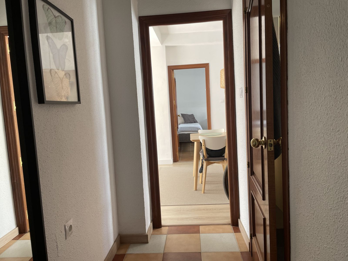 Se vende Apartamento Planta Media de 2 dormitorios en Costa Del Sol, Málaga, España