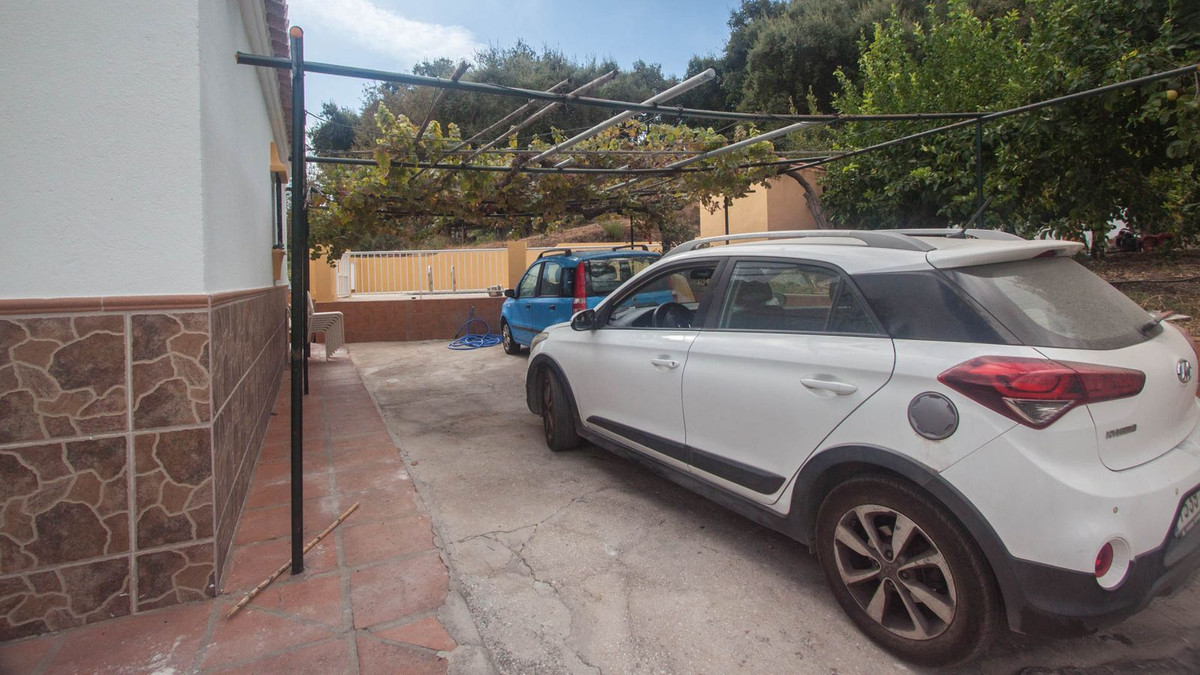 Se vende Finca - Cortijo de 3 dormitorios en Costa Del Sol, Málaga, España