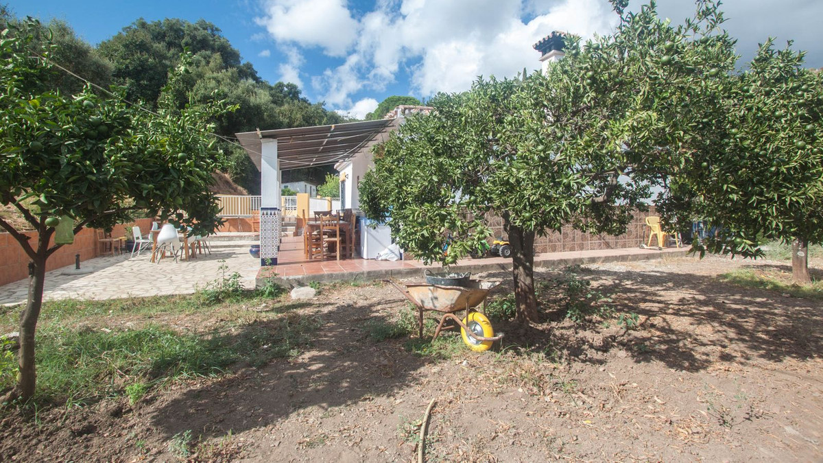 Se vende Finca - Cortijo de 3 dormitorios en Costa Del Sol, Málaga, España