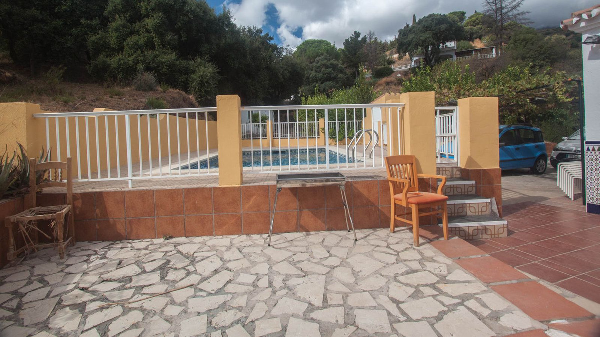 Se vende Finca - Cortijo de 3 dormitorios en Costa Del Sol, Málaga, España