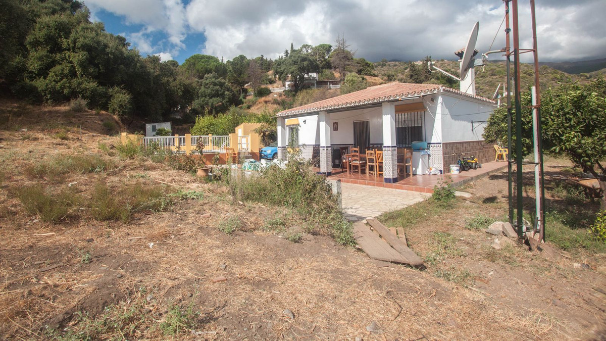 Se vende Finca - Cortijo de 3 dormitorios en Costa Del Sol, Málaga, España