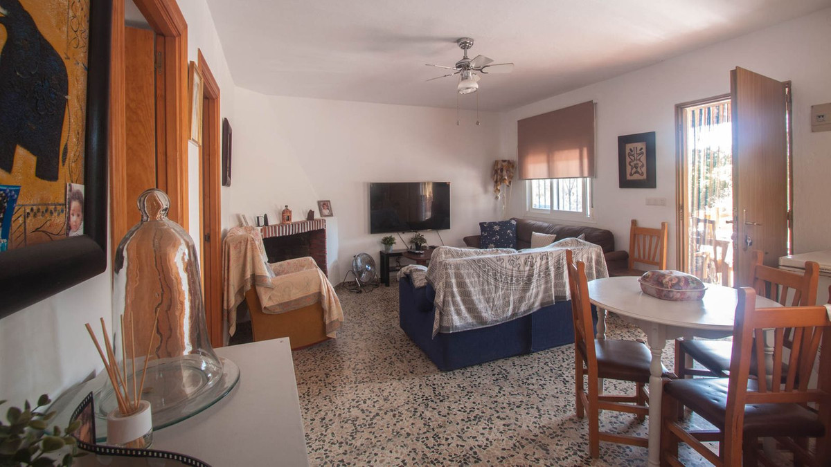 Se vende Finca - Cortijo de 3 dormitorios en Costa Del Sol, Málaga, España