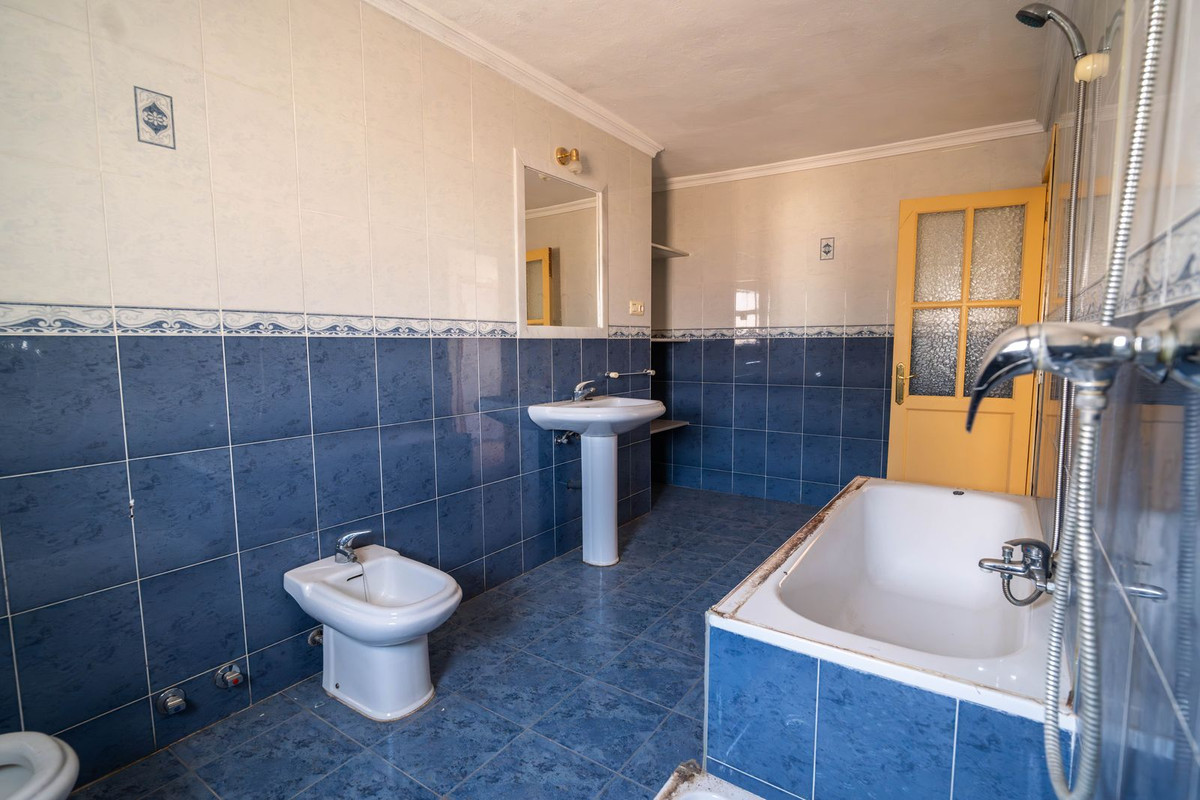 4 Bed Townhouse for sale in Mijas Costa Del Sol, Málaga, Spain