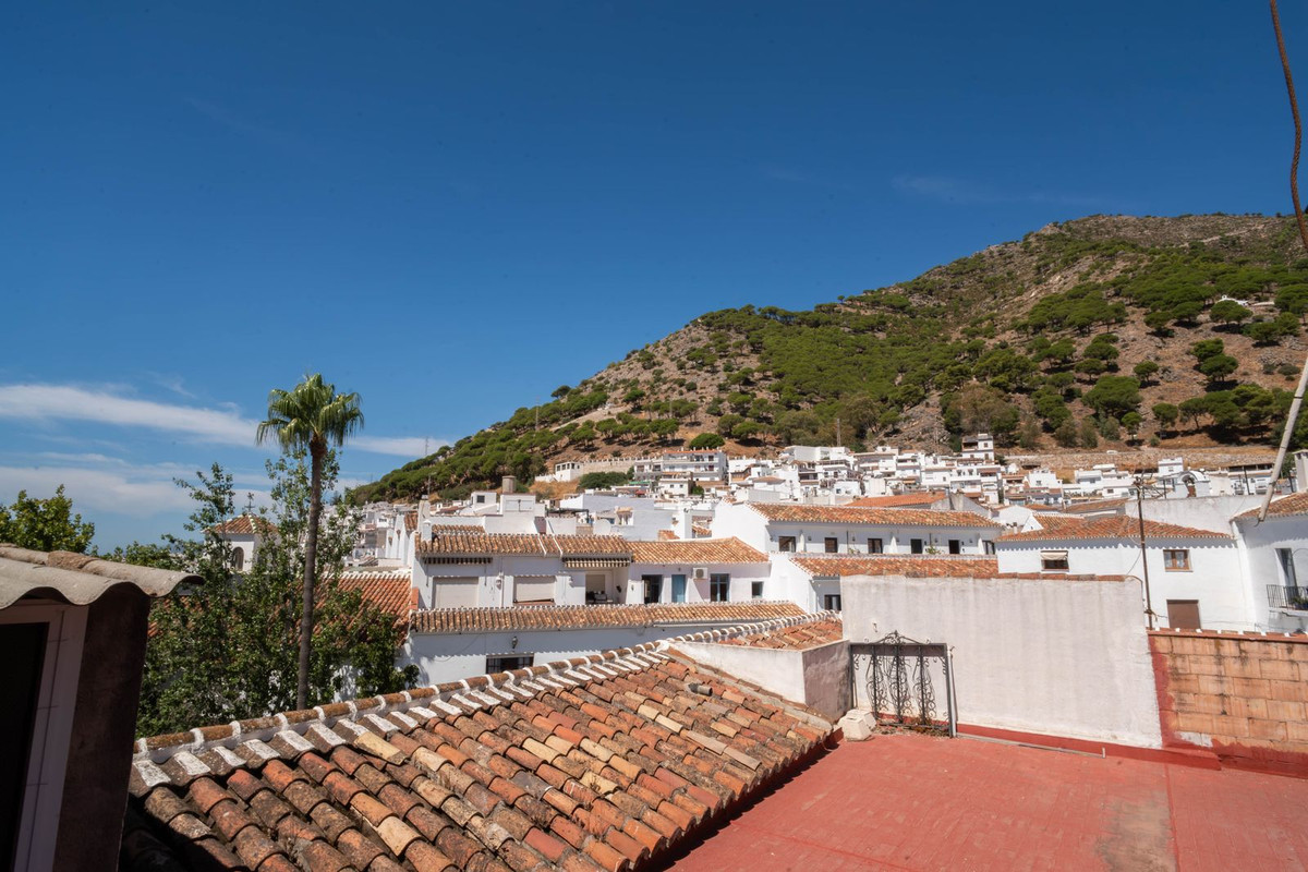 4 Bed Townhouse for sale in Mijas Costa Del Sol, Málaga, Spain