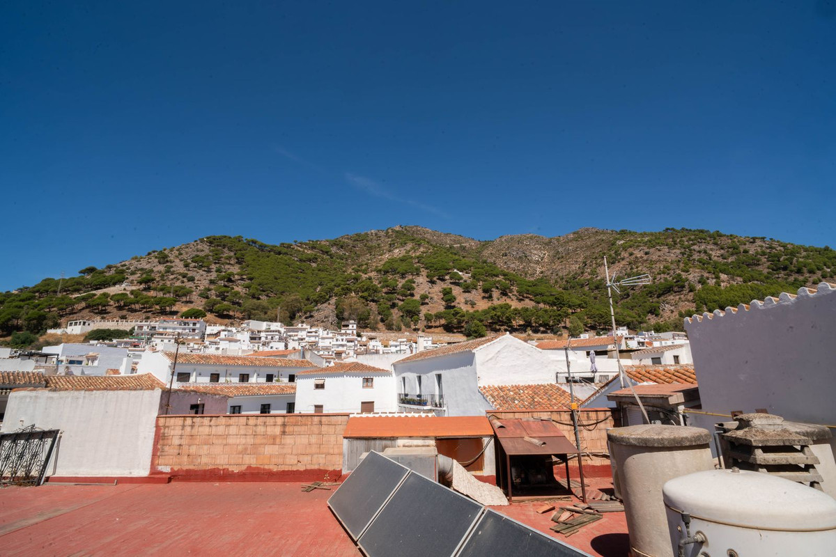 4 Bed Townhouse for sale in Mijas Costa Del Sol, Málaga, Spain