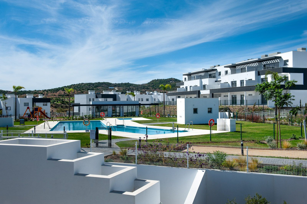 2 Bed Apartment for sale in Estepona Costa Del Sol, Málaga, Spain