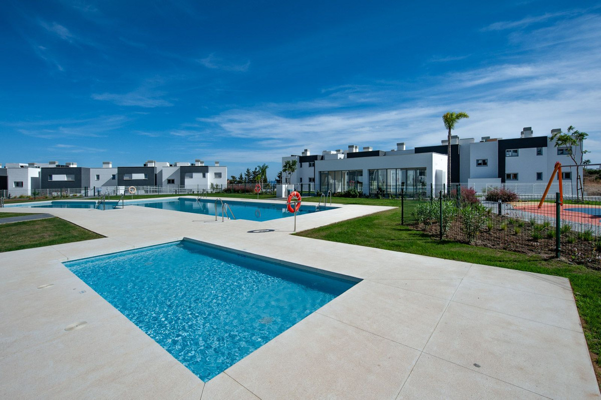 2 Bed Apartment for sale in Estepona Costa Del Sol, Málaga, Spain