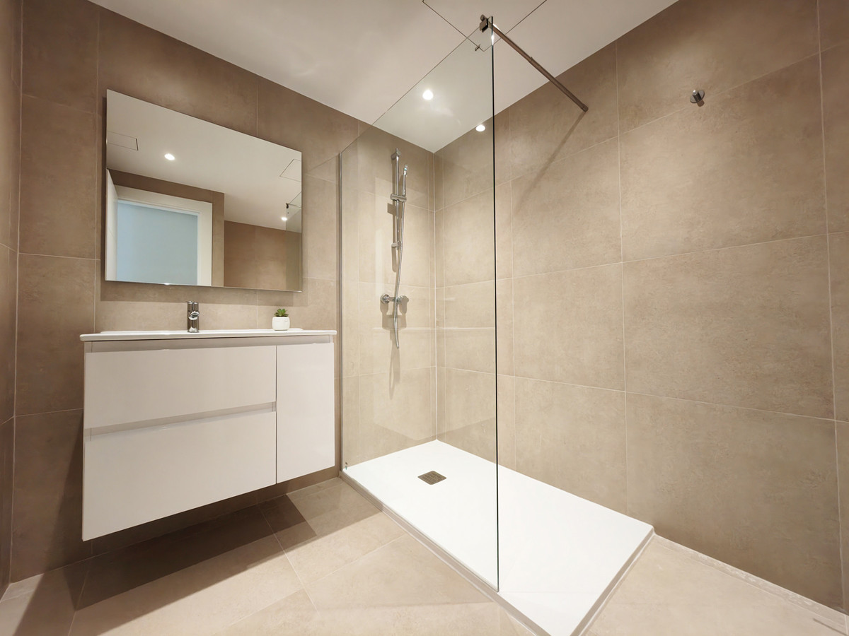 3 Bed Apartment for sale in Nueva Andalucía Costa Del Sol, Málaga, Spain