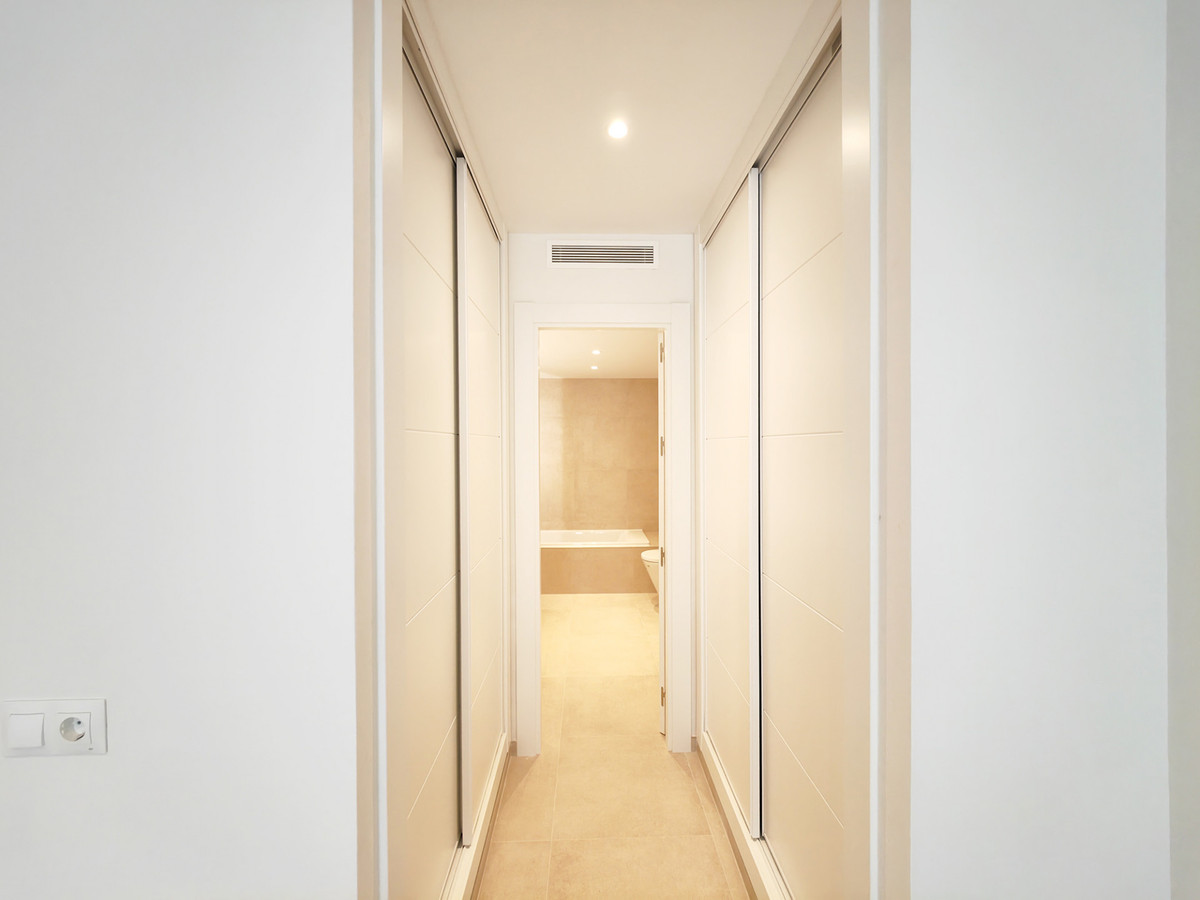 3 Bed Apartment for sale in Nueva Andalucía Costa Del Sol, Málaga, Spain