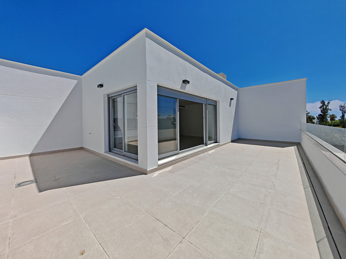 3 Bed Apartment for sale in Cancelada Costa Del Sol, Málaga, Spain