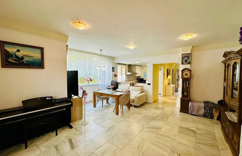 Se vende Adosada de 5 dormitorios en Costa Del Sol, Málaga, España