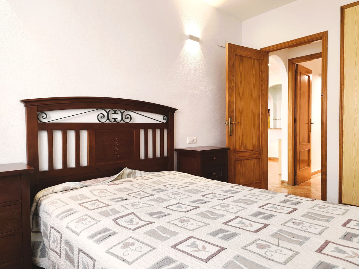 Se vende Apartamento Planta Media de 2 dormitorios en Costa Blanca, Alicante, España
