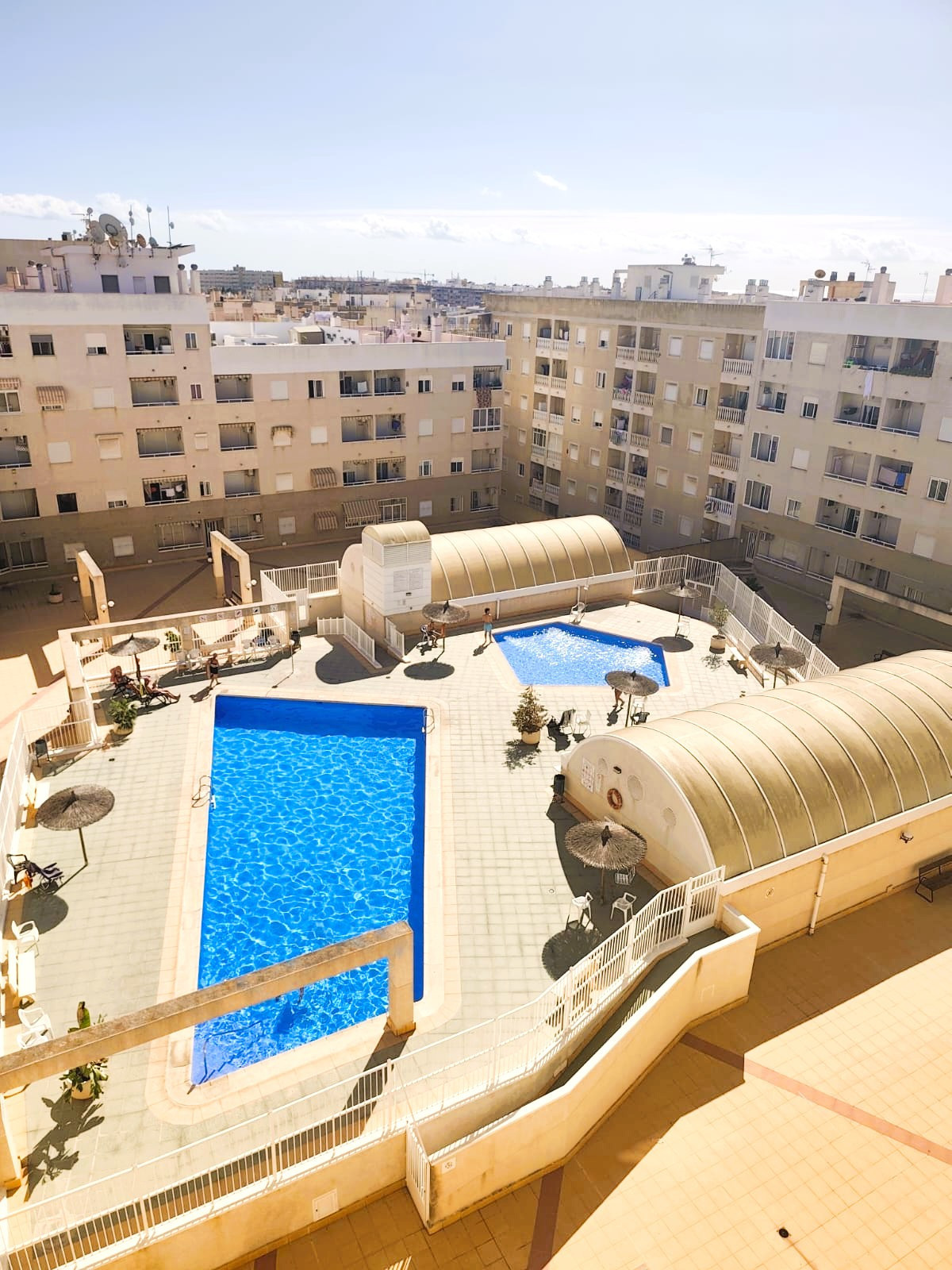 Se vende Apartamento Planta Media de 2 dormitorios en Costa Blanca, Alicante, España