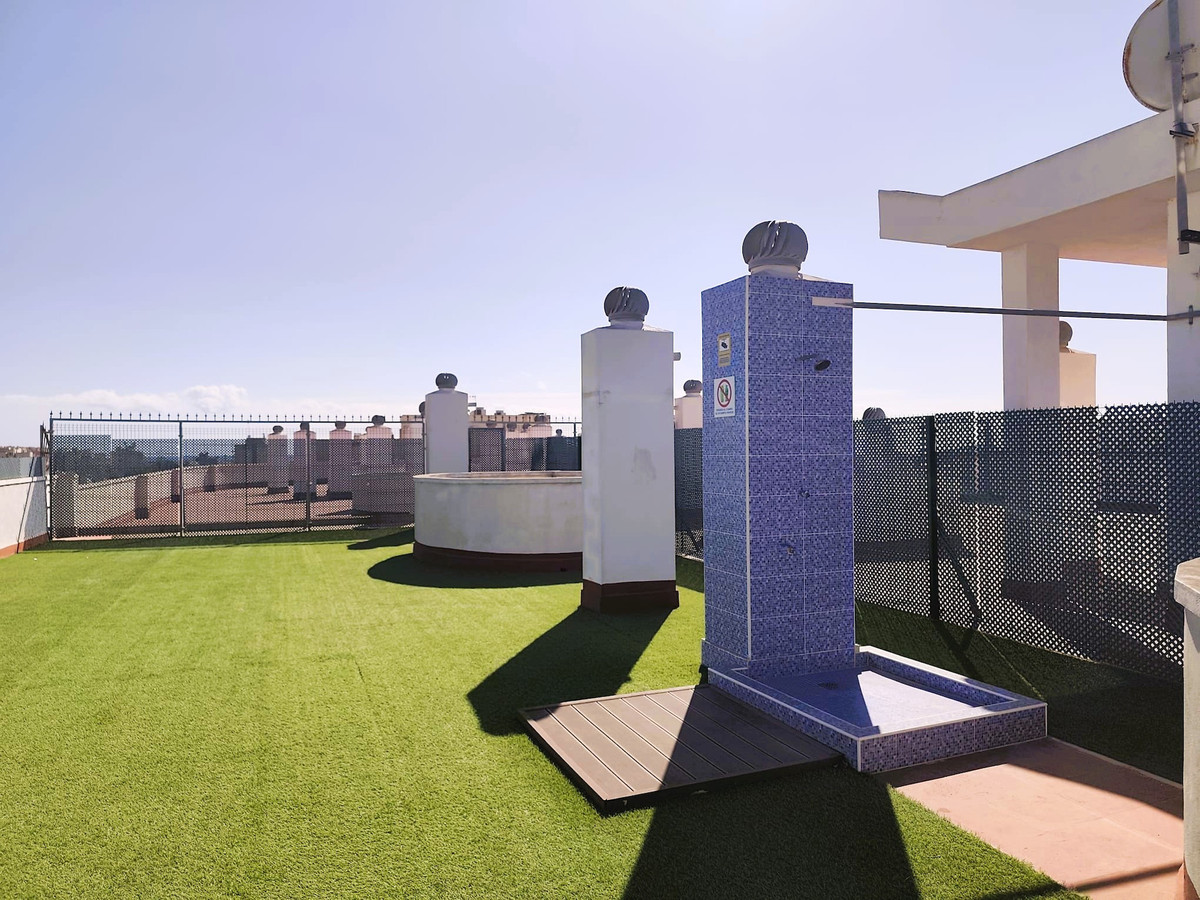 Se vende Apartamento Planta Media de 2 dormitorios en Costa Blanca, Alicante, España