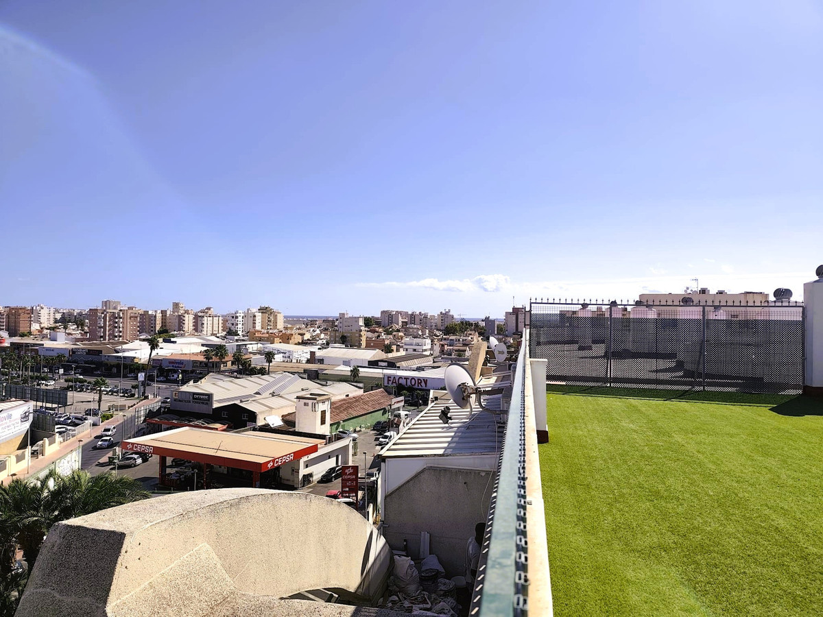 Se vende Apartamento Planta Media de 2 dormitorios en Costa Blanca, Alicante, España