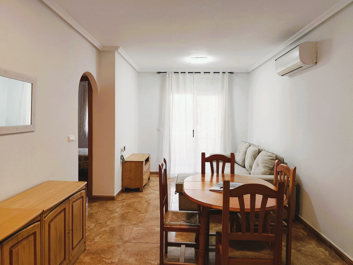 Se vende Apartamento Planta Media de 2 dormitorios en Costa Blanca, Alicante, España