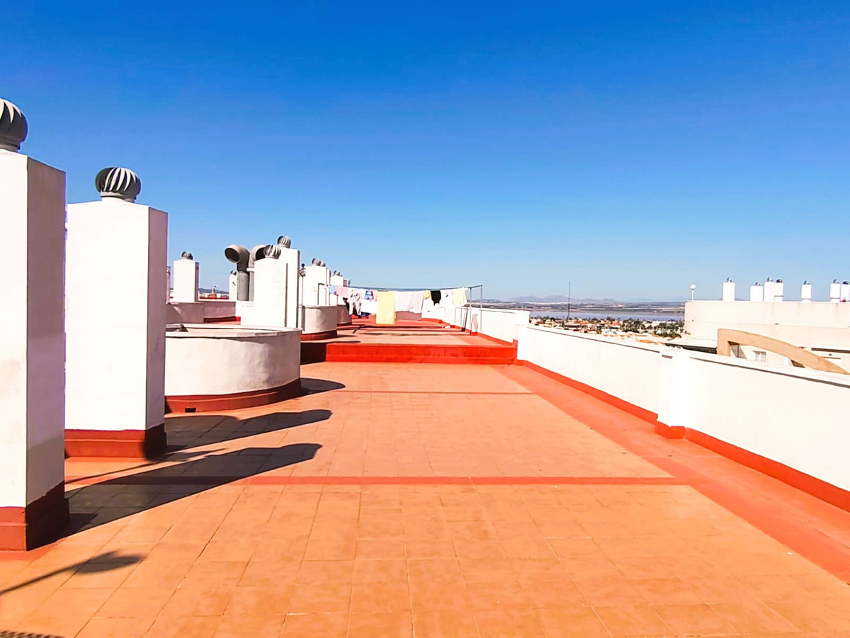 Se vende Apartamento Planta Media de 2 dormitorios en Costa Blanca, Alicante, España