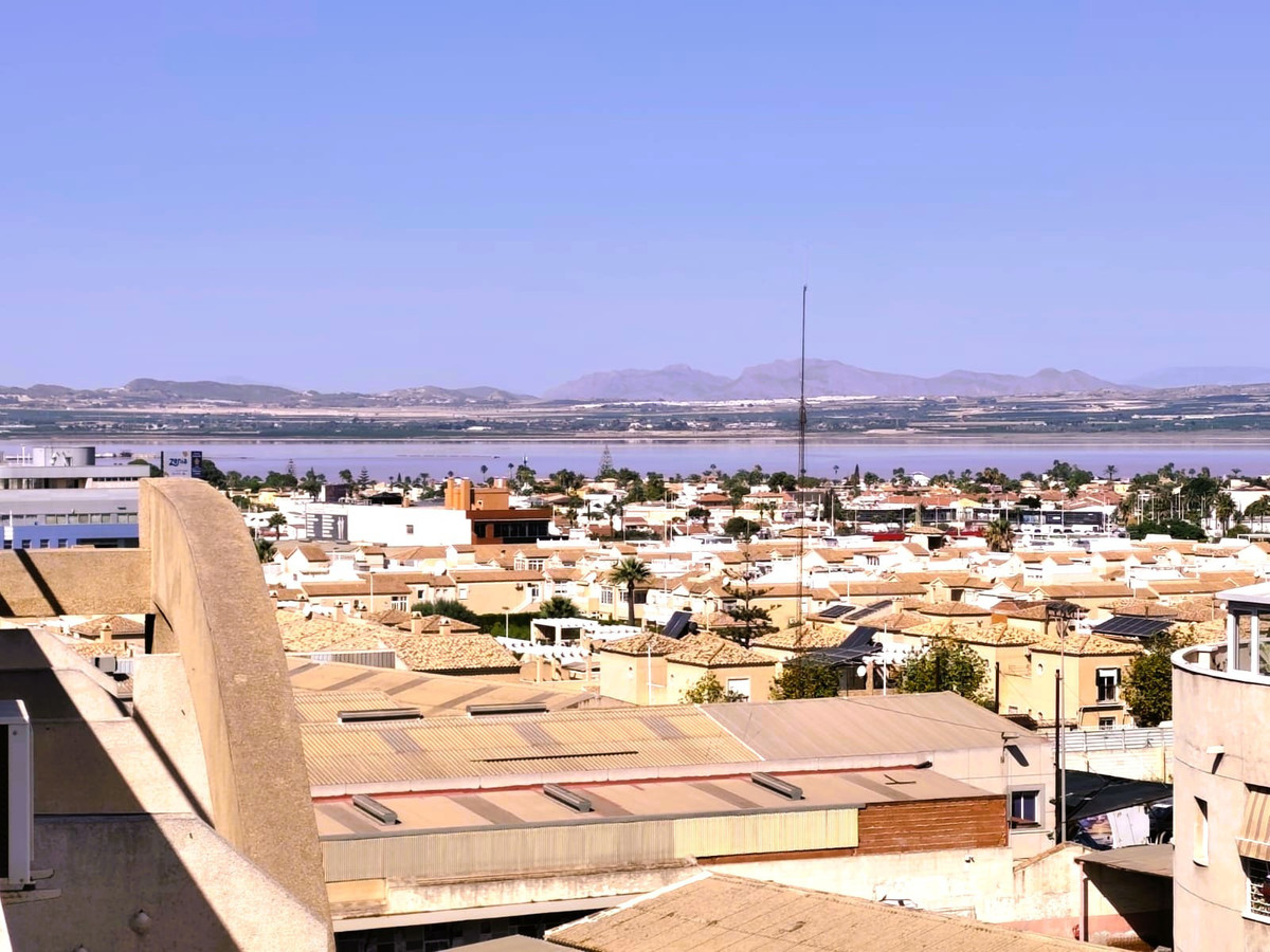 Se vende Apartamento Planta Media de 2 dormitorios en Costa Blanca, Alicante, España