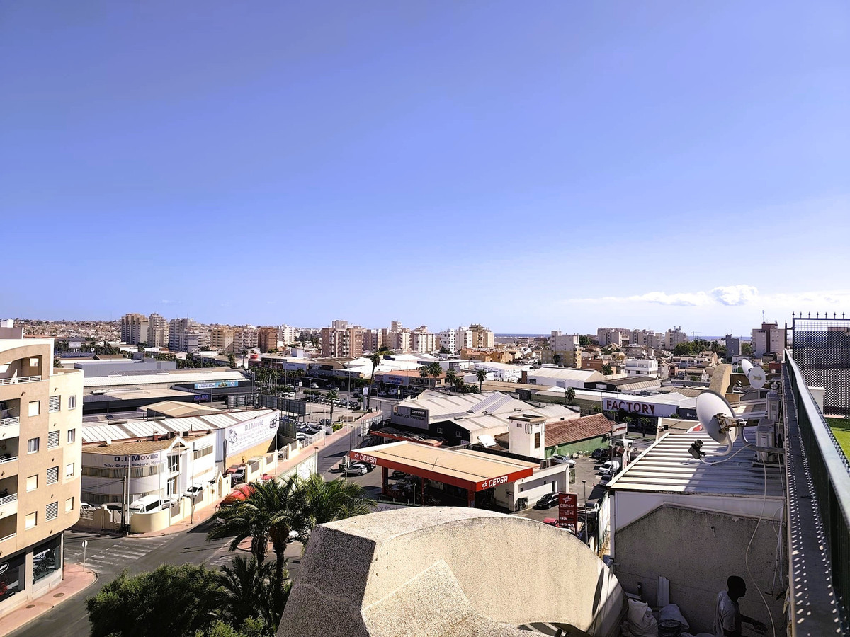 Se vende Apartamento Planta Media de 2 dormitorios en Costa Blanca, Alicante, España