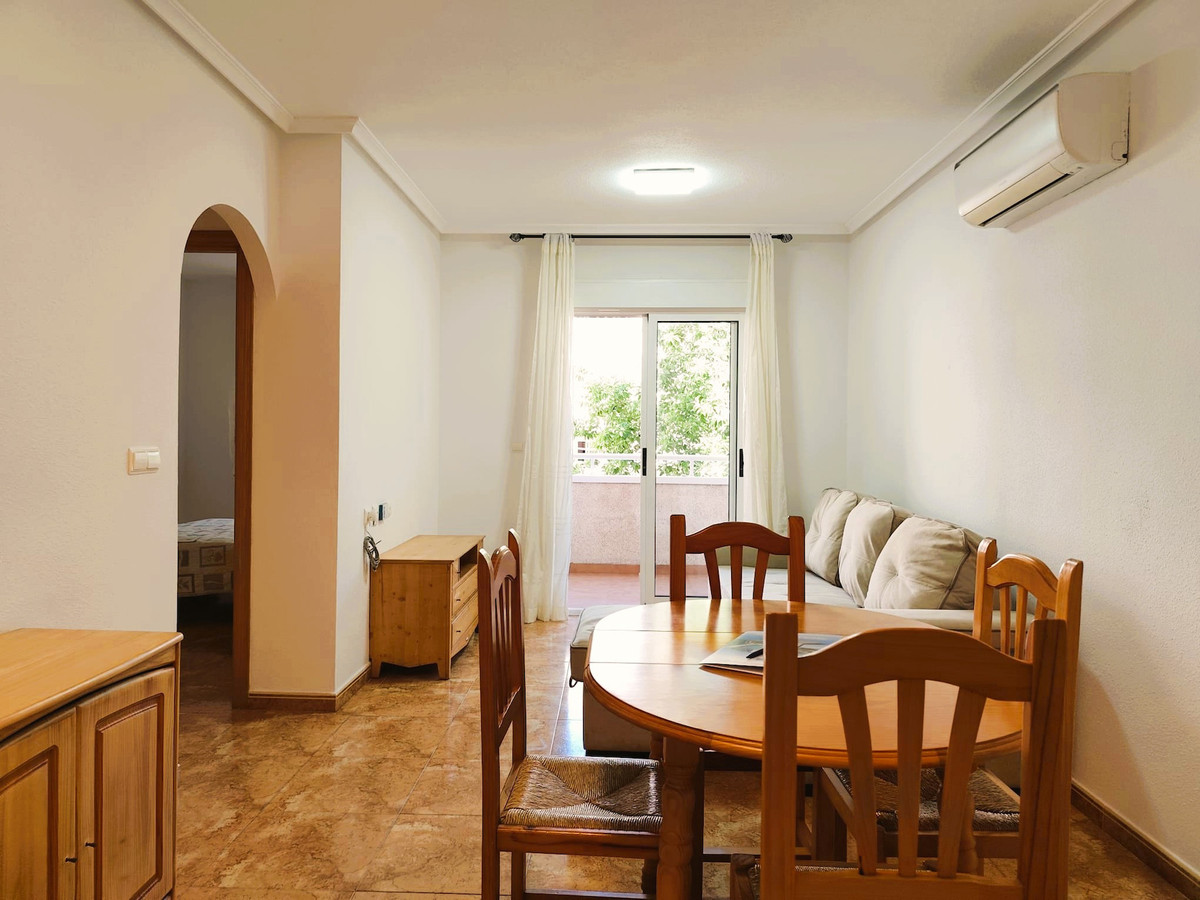 Se vende Apartamento Planta Media de 2 dormitorios en Costa Blanca, Alicante, España