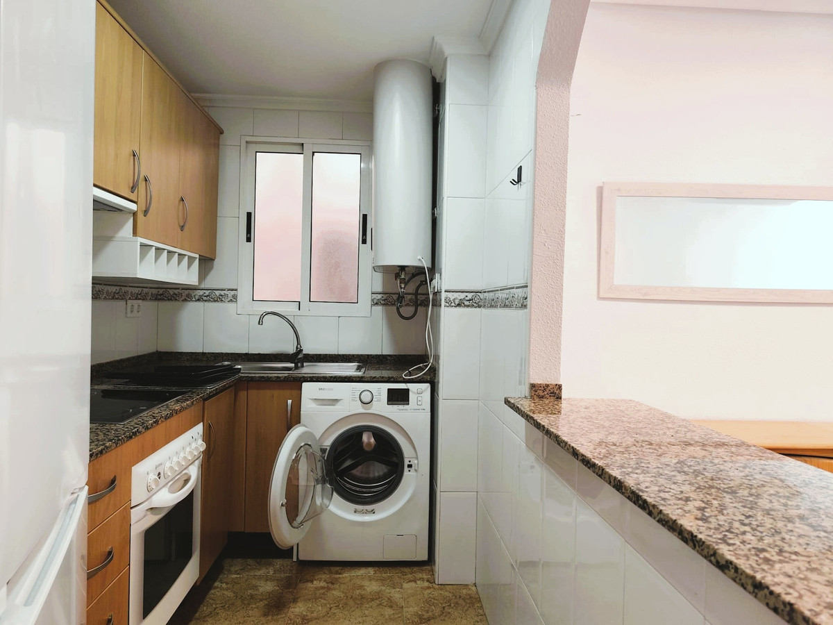 Se vende Apartamento Planta Media de 2 dormitorios en Costa Blanca, Alicante, España