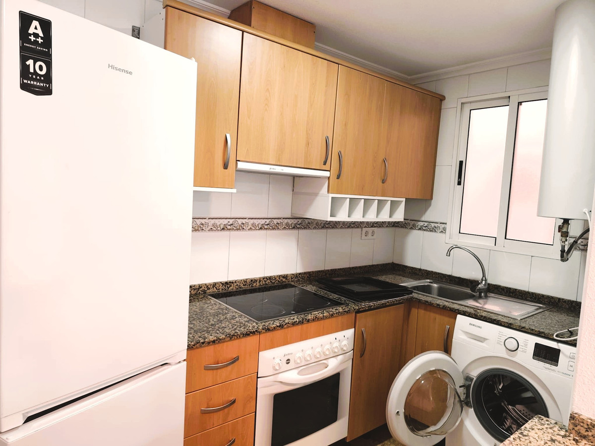Se vende Apartamento Planta Media de 2 dormitorios en Costa Blanca, Alicante, España