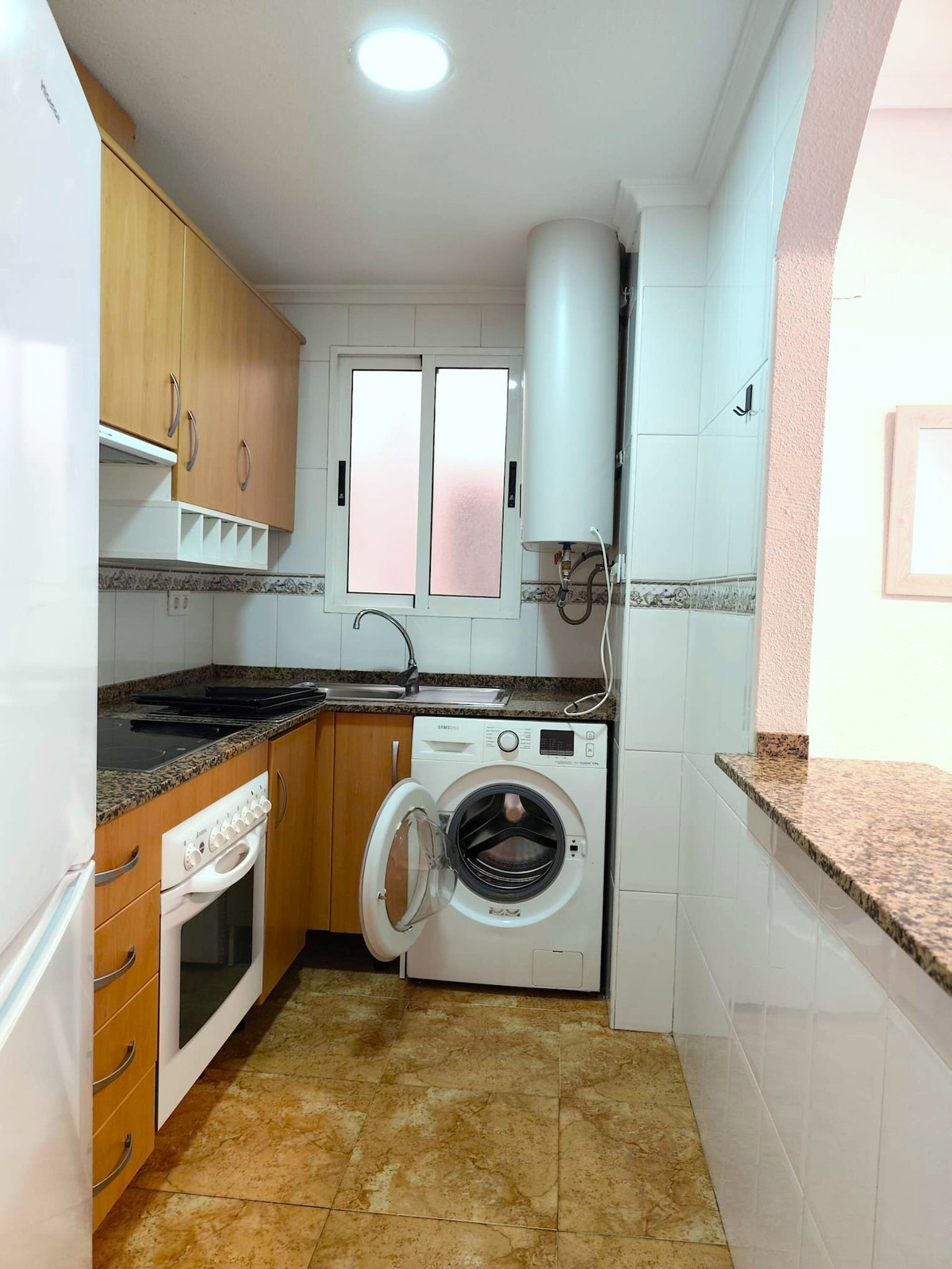 Se vende Apartamento Planta Media de 2 dormitorios en Costa Blanca, Alicante, España