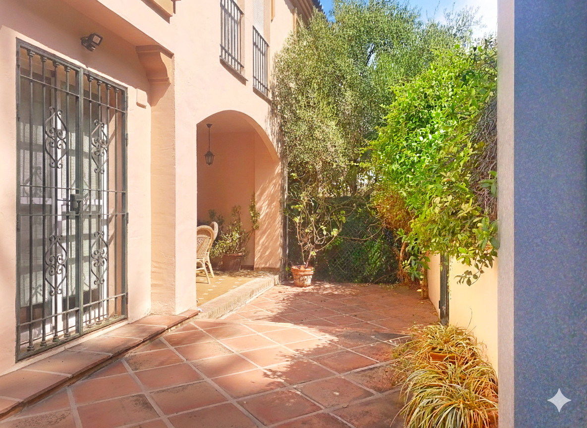 4 Bed Townhouse for sale in Guadalmina Alta Costa Del Sol, Málaga, Spain