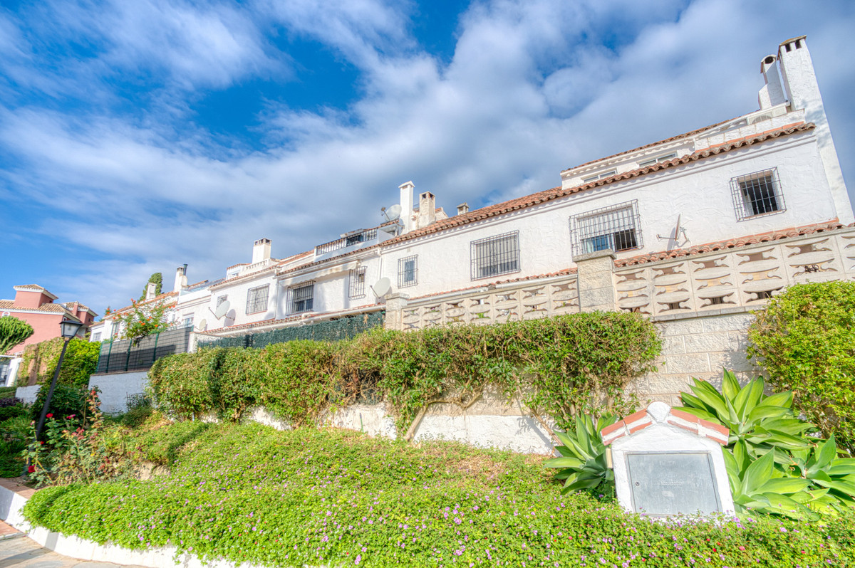 3 Bed Townhouse for sale in The Golden Mile Costa Del Sol, Málaga, Spain