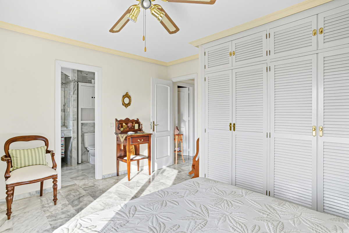 3 Bed Townhouse for sale in The Golden Mile Costa Del Sol, Málaga, Spain