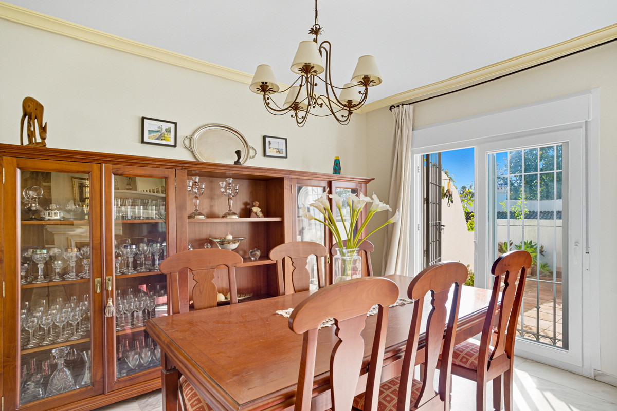 3 Bed Townhouse for sale in The Golden Mile Costa Del Sol, Málaga, Spain