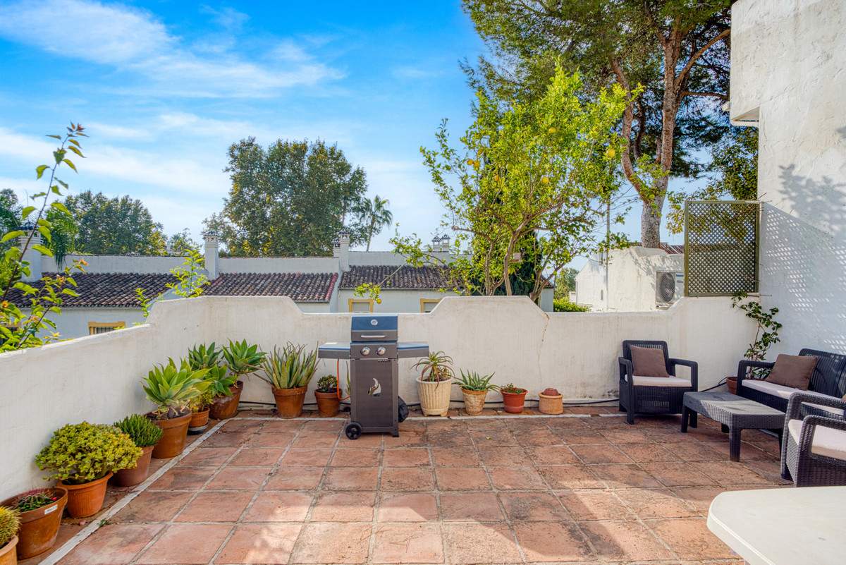 3 Bed Townhouse for sale in The Golden Mile Costa Del Sol, Málaga, Spain