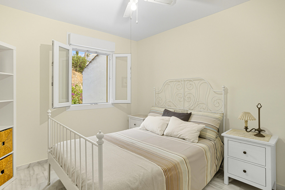 3 Bed Townhouse for sale in The Golden Mile Costa Del Sol, Málaga, Spain