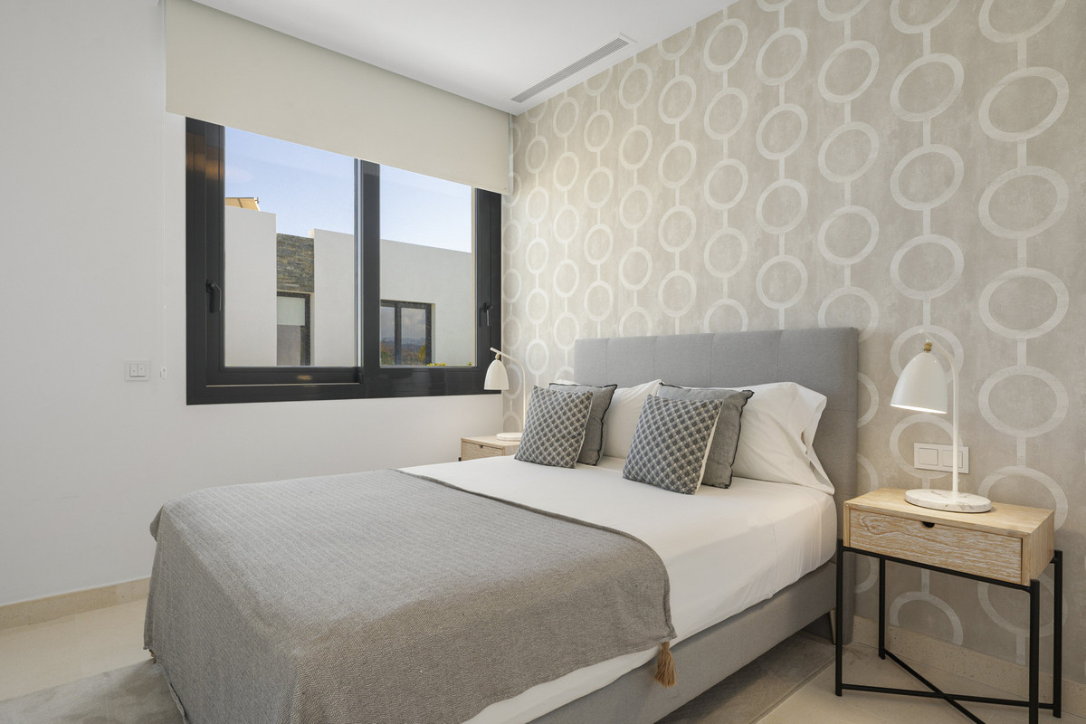 Se vende Pareada de 5 dormitorios en Costa Del Sol, Málaga, España