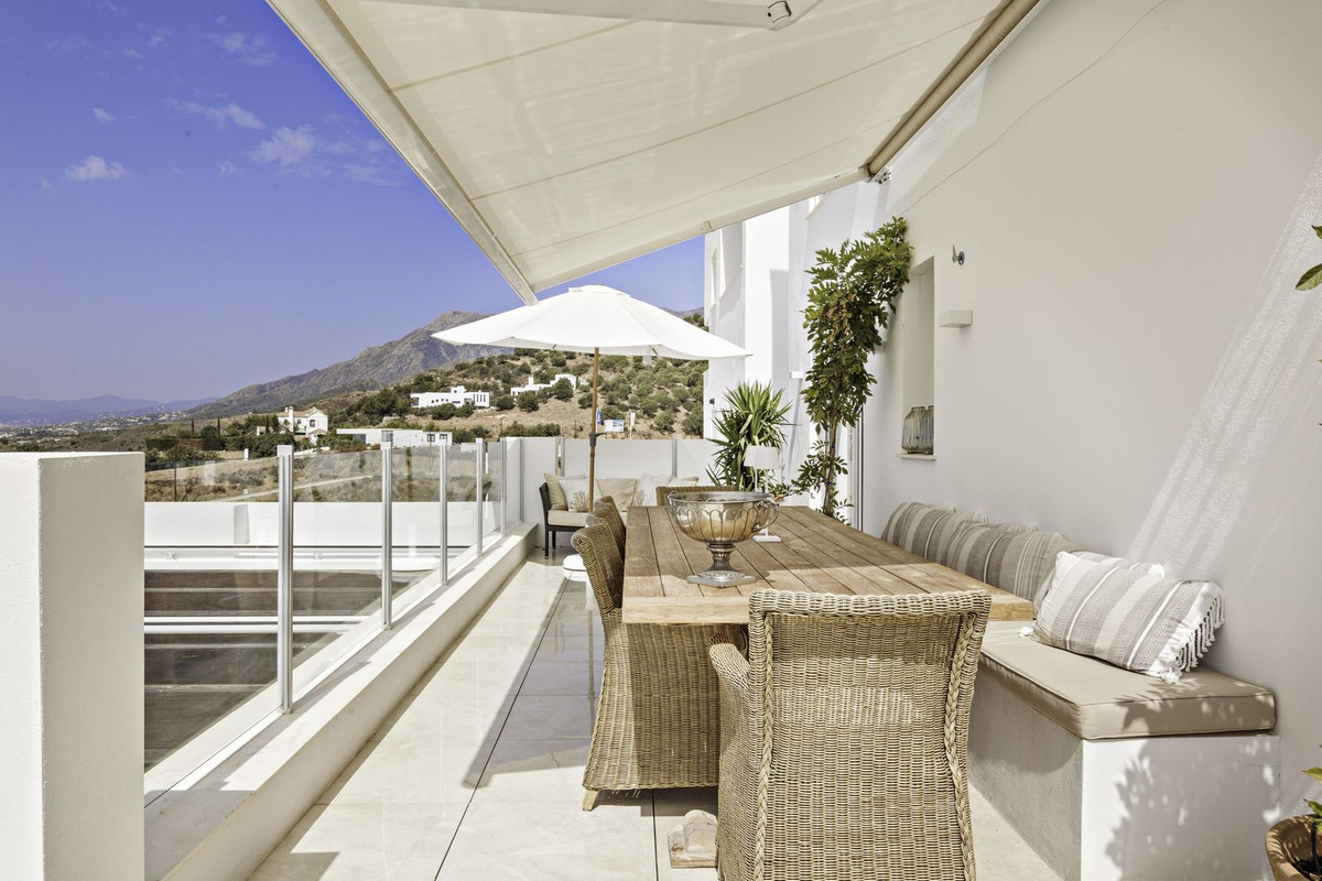 2 Bed Apartment for sale in Altos De Los Monteros Costa Del Sol, Málaga, Spain