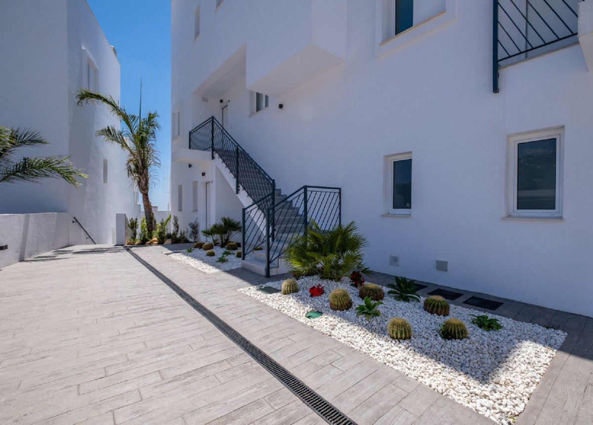 2 Bed Apartment for sale in Altos De Los Monteros Costa Del Sol, Málaga, Spain