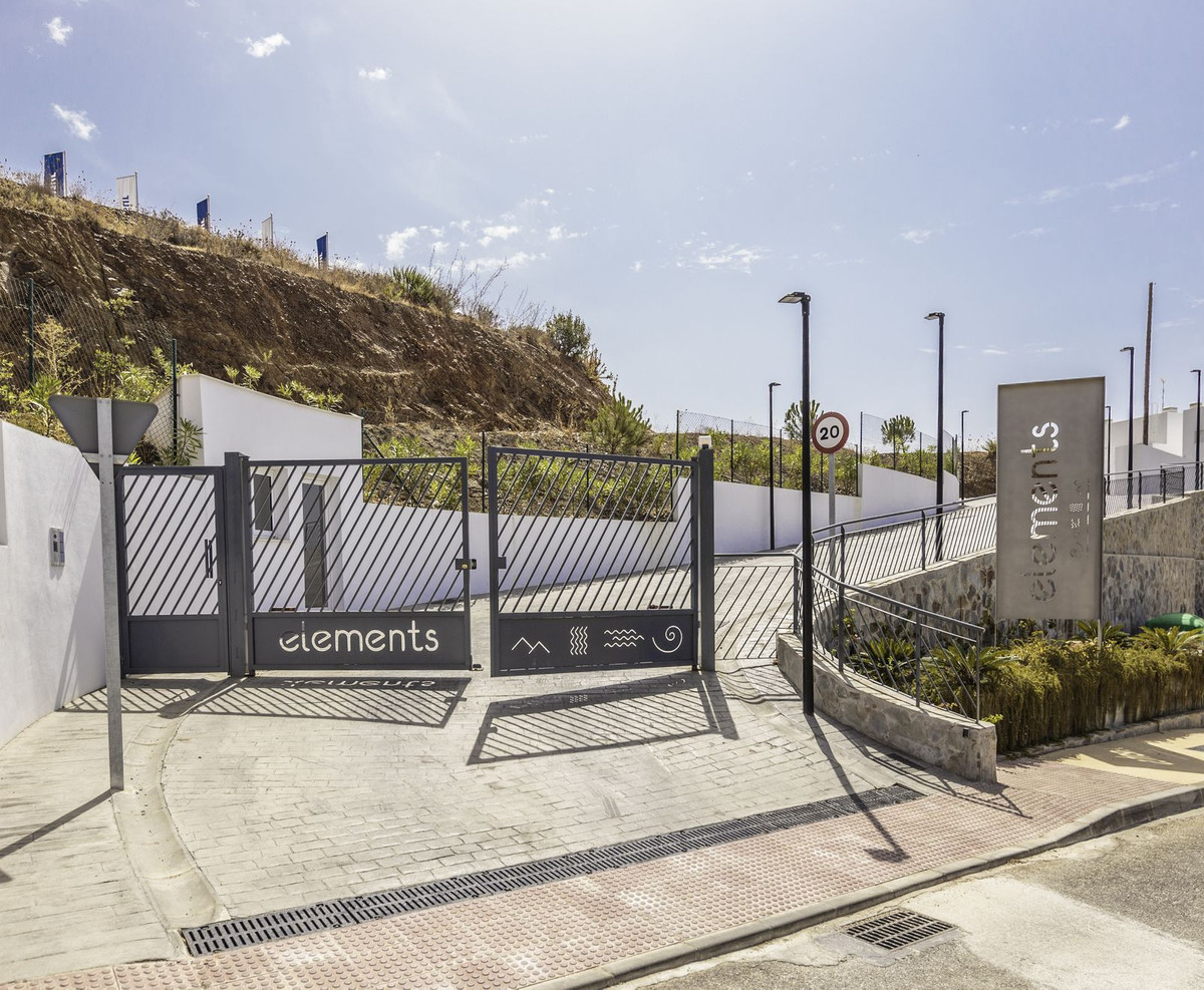 2 Bed Apartment for sale in Altos De Los Monteros Costa Del Sol, Málaga, Spain