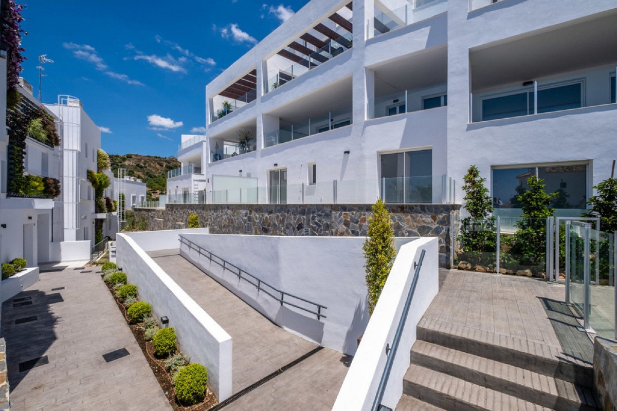 2 Bed Apartment for sale in Altos De Los Monteros Costa Del Sol, Málaga, Spain