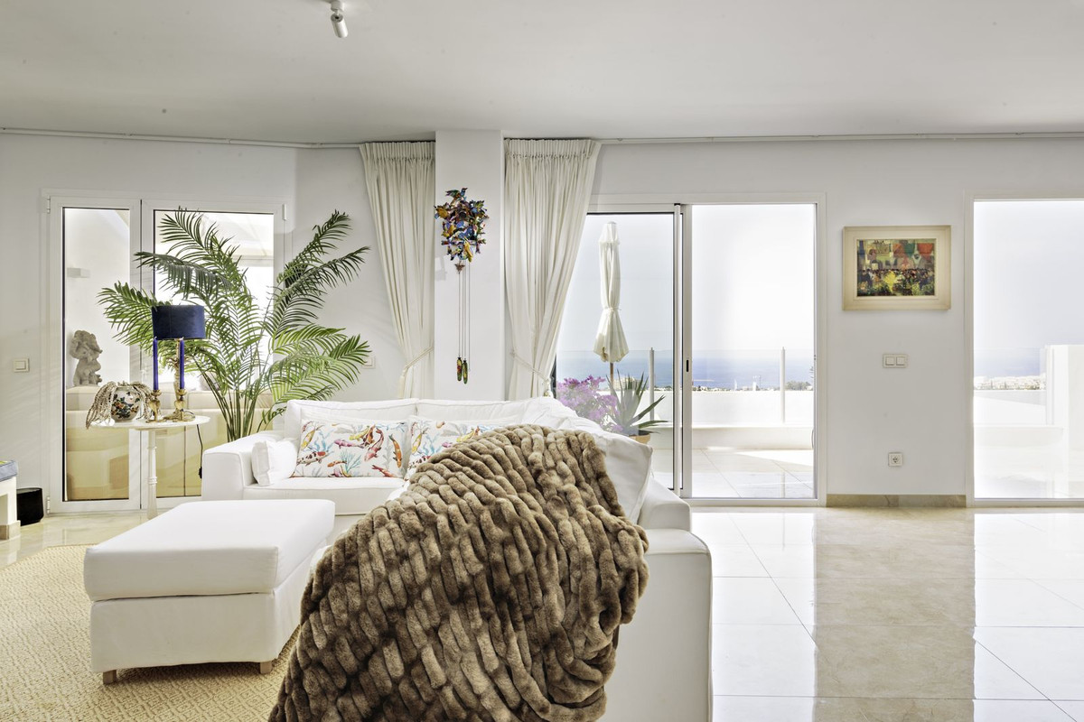 2 Bed Apartment for sale in Altos De Los Monteros Costa Del Sol, Málaga, Spain