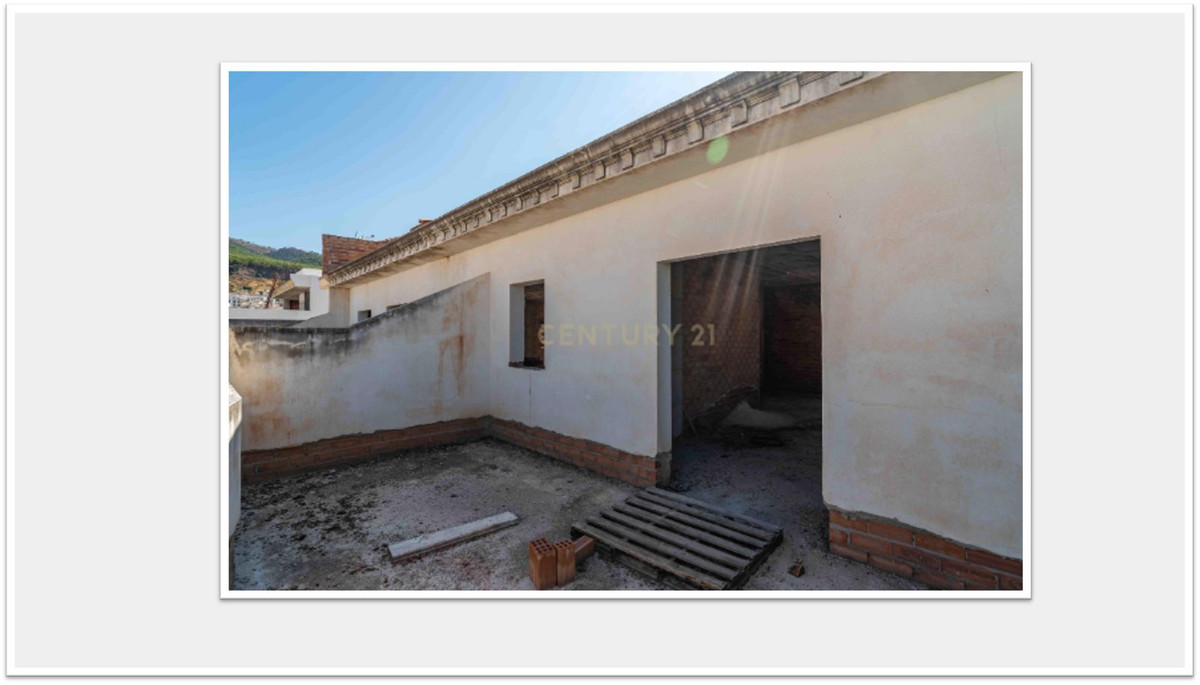 10 Bed Commercial unit for sale in Alhaurín El Grande Costa Del Sol, Málaga, Spain