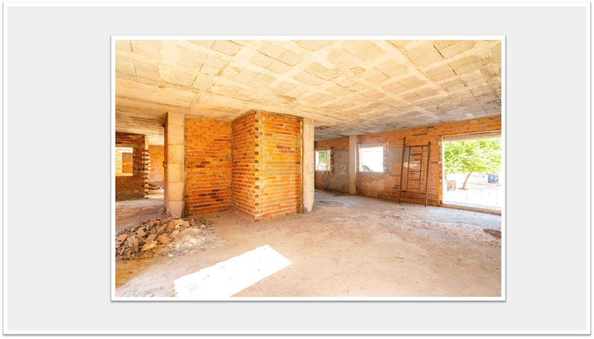 10 Bed Commercial unit for sale in Alhaurín El Grande Costa Del Sol, Málaga, Spain