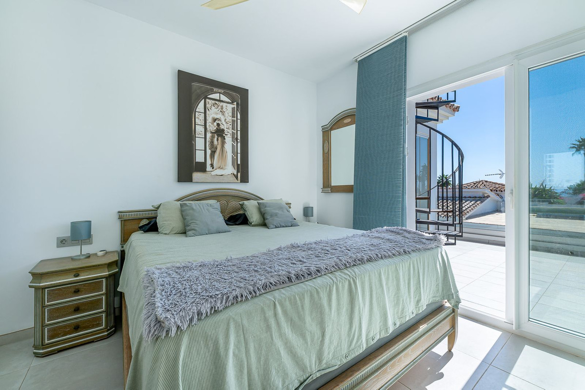 Se vende Villa - Chalet de 3 dormitorios en Costa Del Sol, Málaga, España